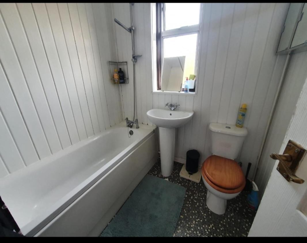 Private Rooms In London, Exterior photo